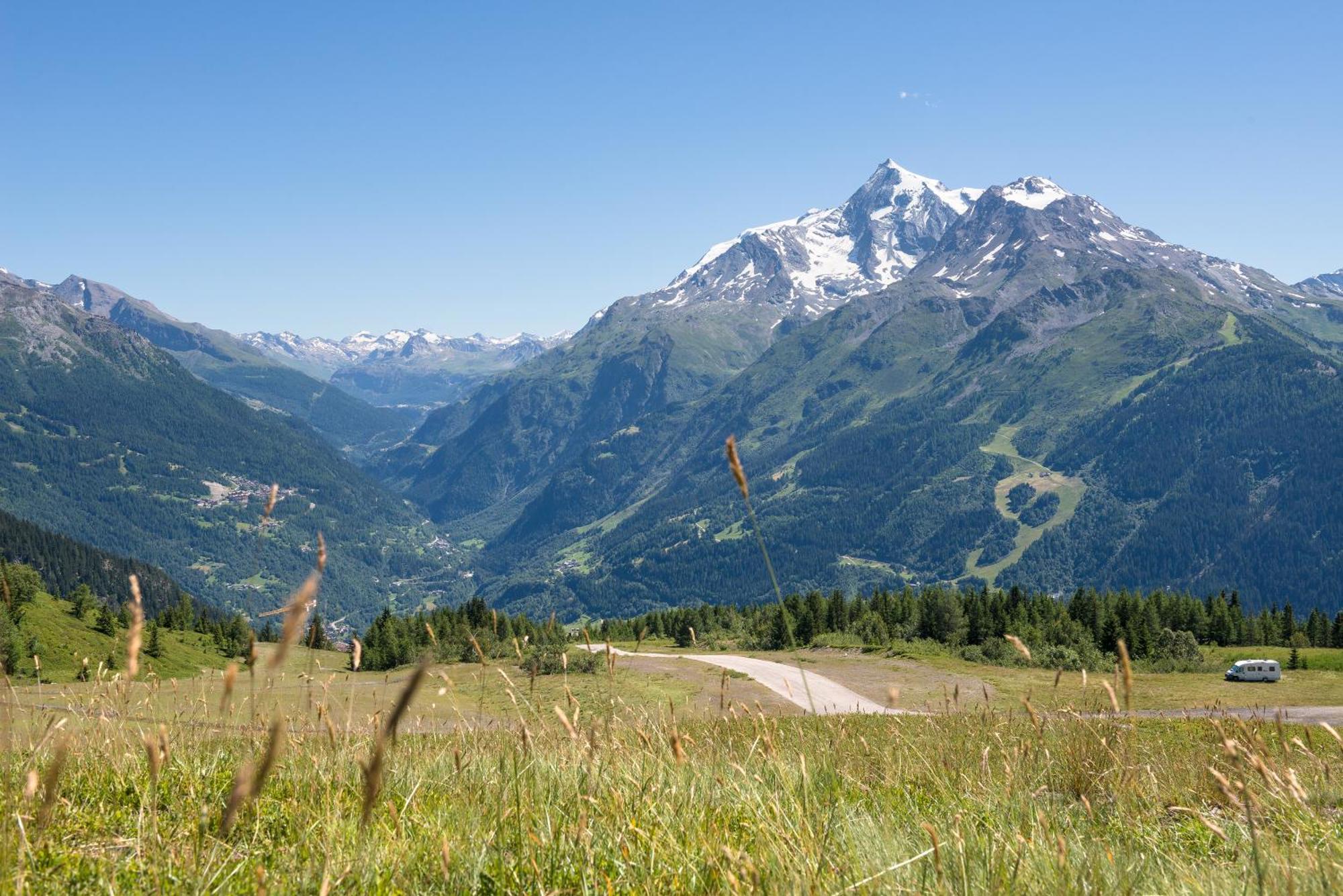 Mgm Hotels & Residences - Residence Alpen Lodge ลาโรซีแยร์ ภายนอก รูปภาพ